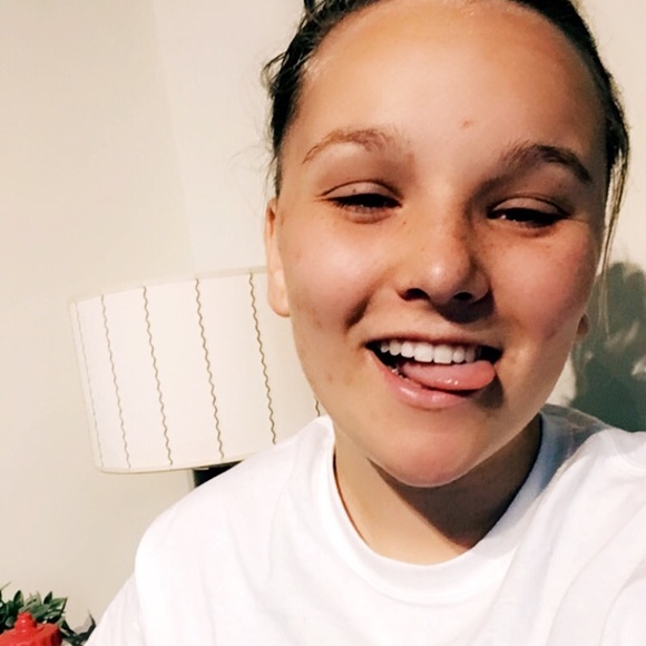 Meet your Posher, Sophie - Picture 1 of 1